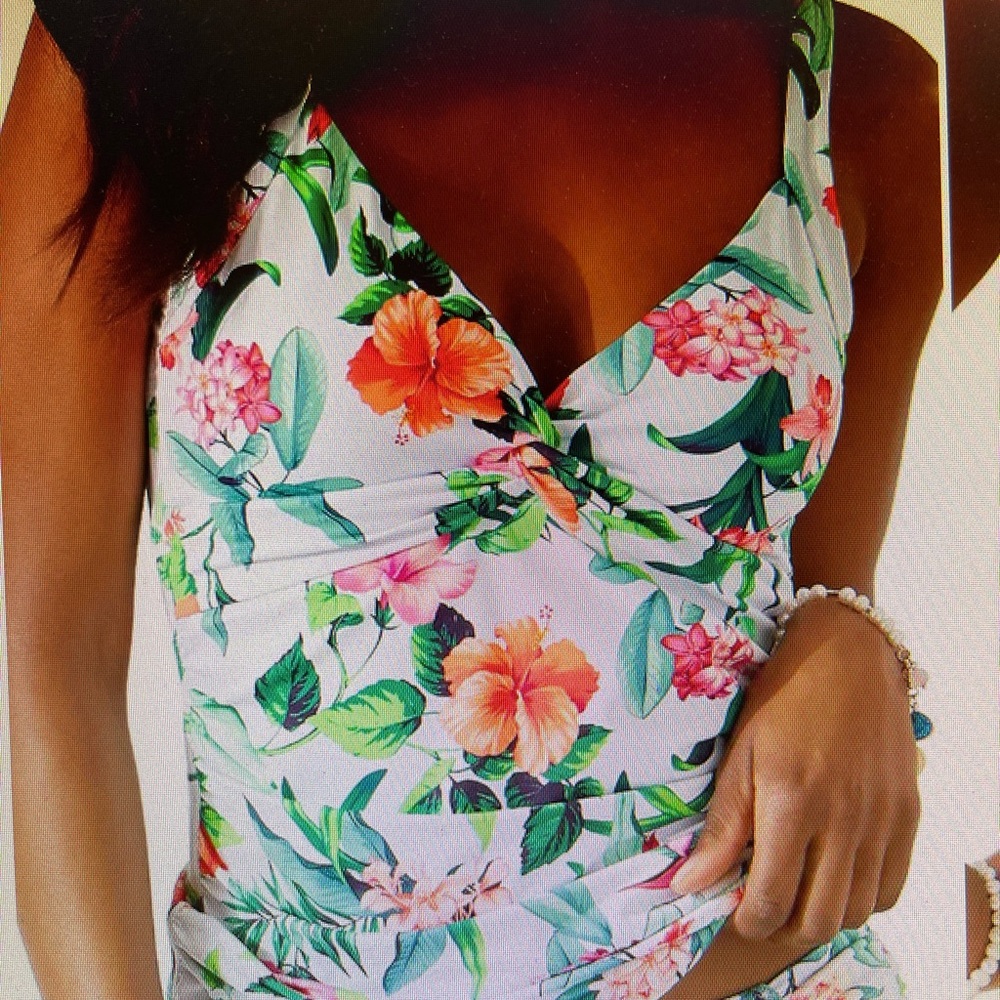 Tommy Bahama Tropi-Calling tankini and twist in high waist bikini bottoms - Picture 7 of 7